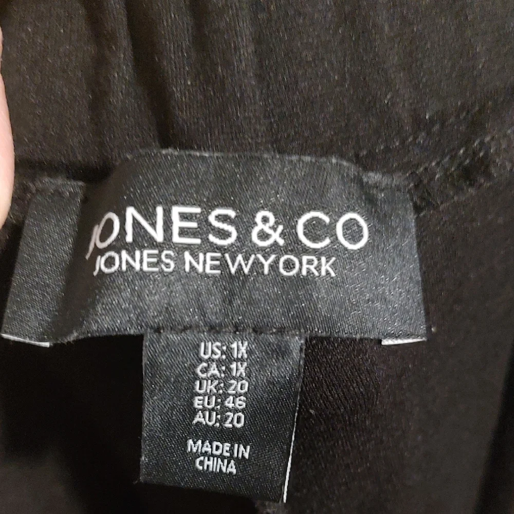 Jones New York Black Wide-Leg Pull-On Pants - Picture 3 of 3